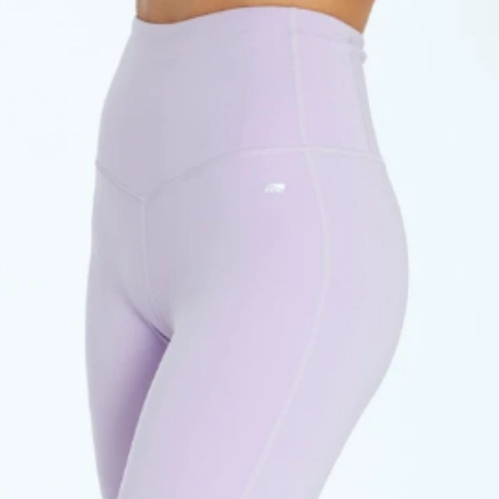 Lavender Marika Mid-Calf Capri NWT